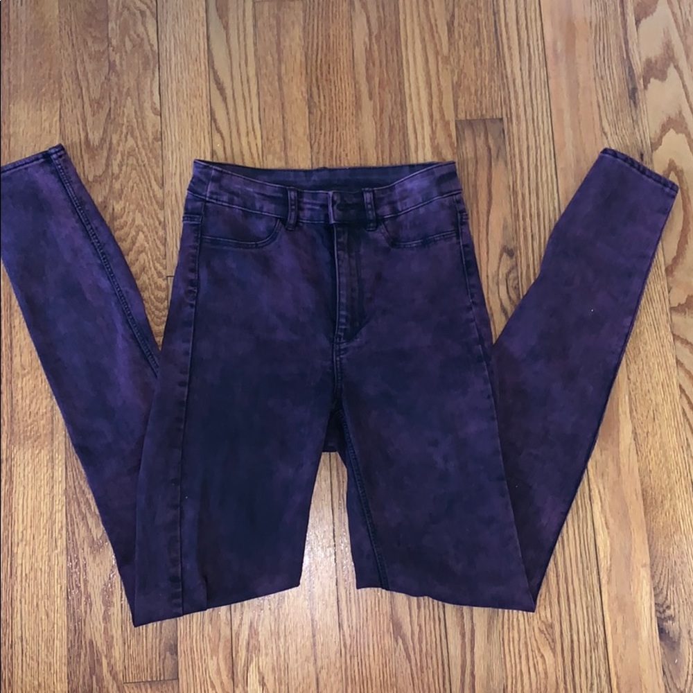 Maroon acid wash skinny jeans